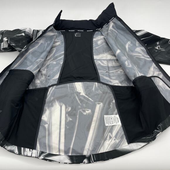 New NIKE Lightweight Jacket Size S Shield Full Zip Windbreaker Rain Running - Picture 5 of 10